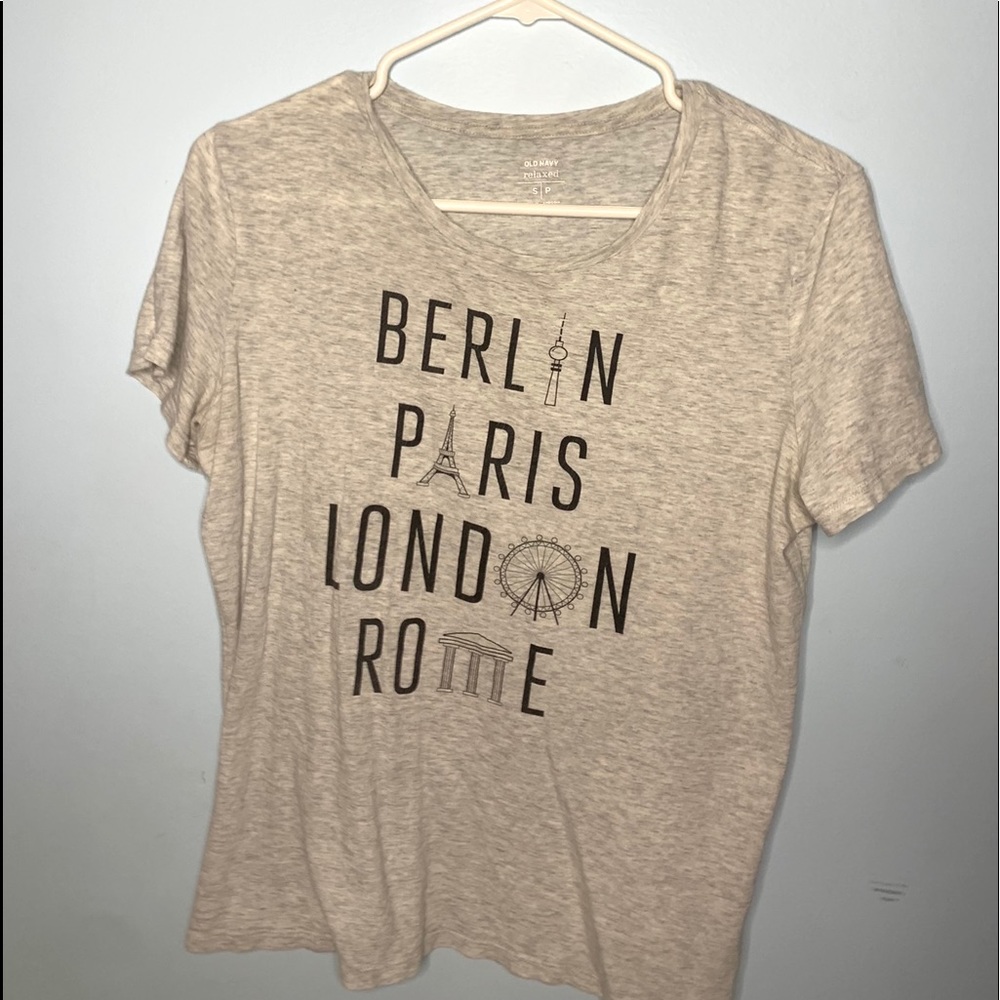 Old Navy Grey Tee